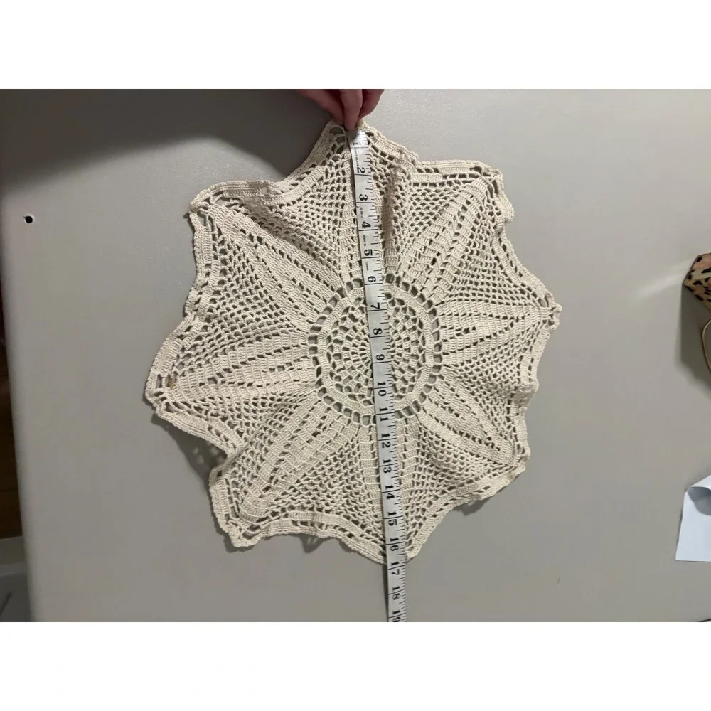 Vintage Handmade Crochet Doily Table Runner Starburst Pattern Cream‎ Cottagecore